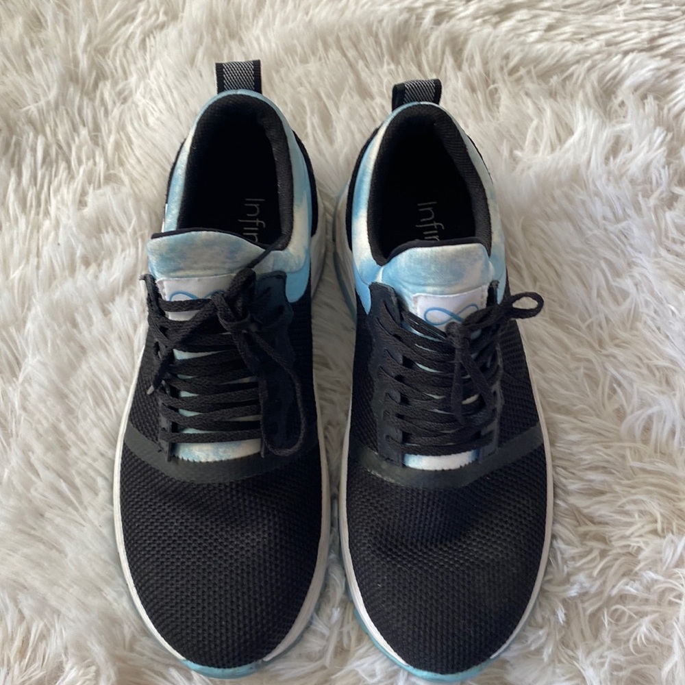 Infinity slip on tennis shoes